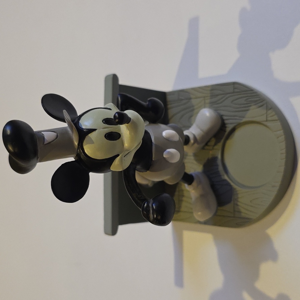 Disney Steamboat Willie - Mickey Mouse Figure - Picture 2 of 10